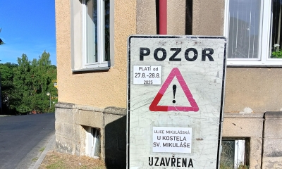 Náhled článku: Mikulášská ulice bude kvůli opravě střechy kostela zítra po dobu několika hodin neprůjezdná