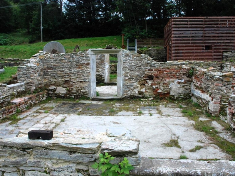 Image 4