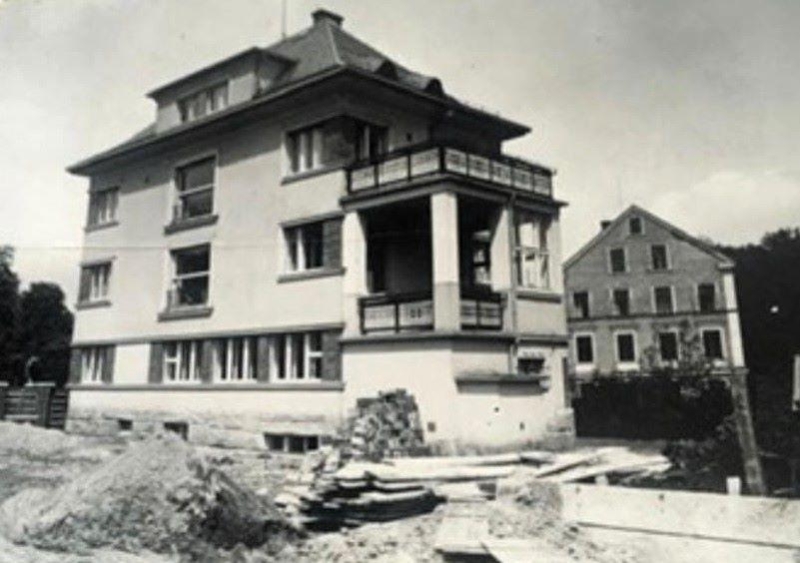 Image 3